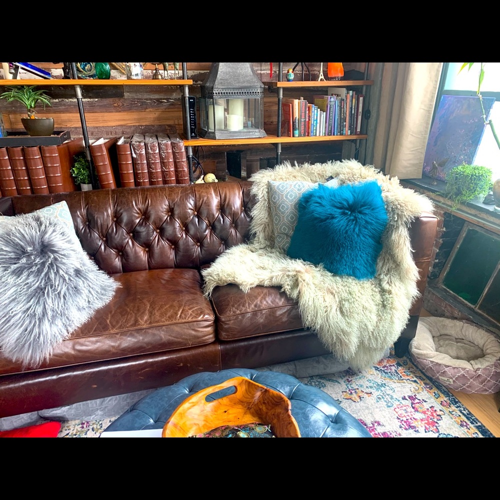 Accent alpaca rug